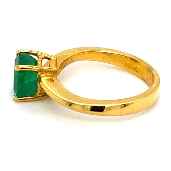 Emerald 1.80ct Solid 22K Yellow Gold Ring - Picture 6 of 8